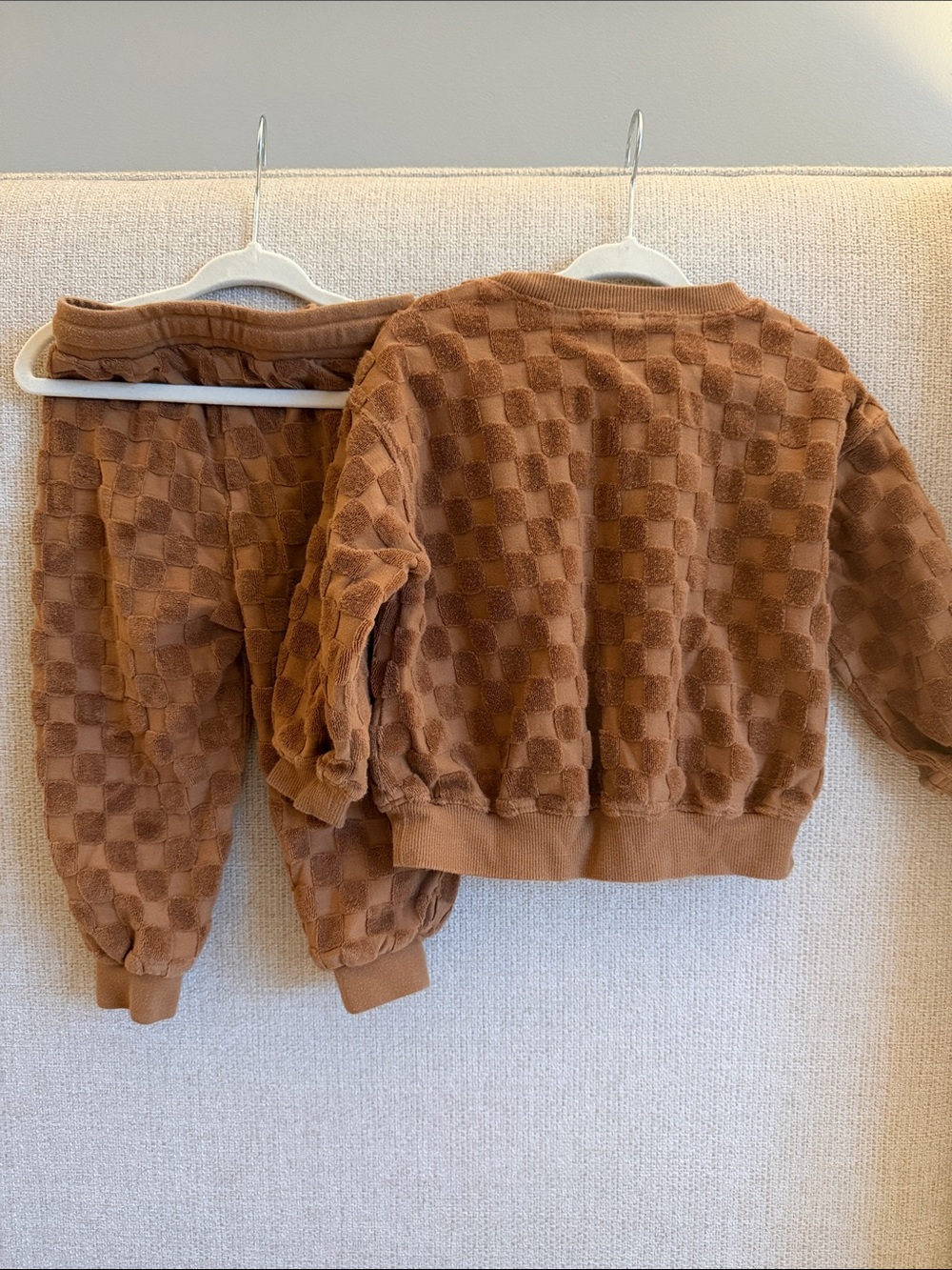 Rylee + Cru Cozy Checkerboard Plush Velour Sweatshirt & Jogger Set - Brown - Picture 3 of 3